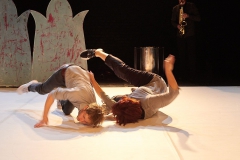 Szenenfoto aus "DER WEISSE WOLF" Henning Jung und Andrea Lucas