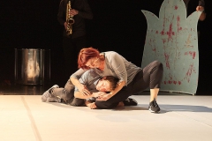 Szenenfoto aus "DER WEISSE WOLF" Henning Jung und Andrea Lucas